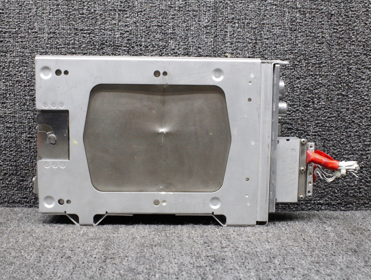 011-00779-30 Garmin GTX-33ES Mode S Transponder with Tray, Mods (14, 28V) (Core)