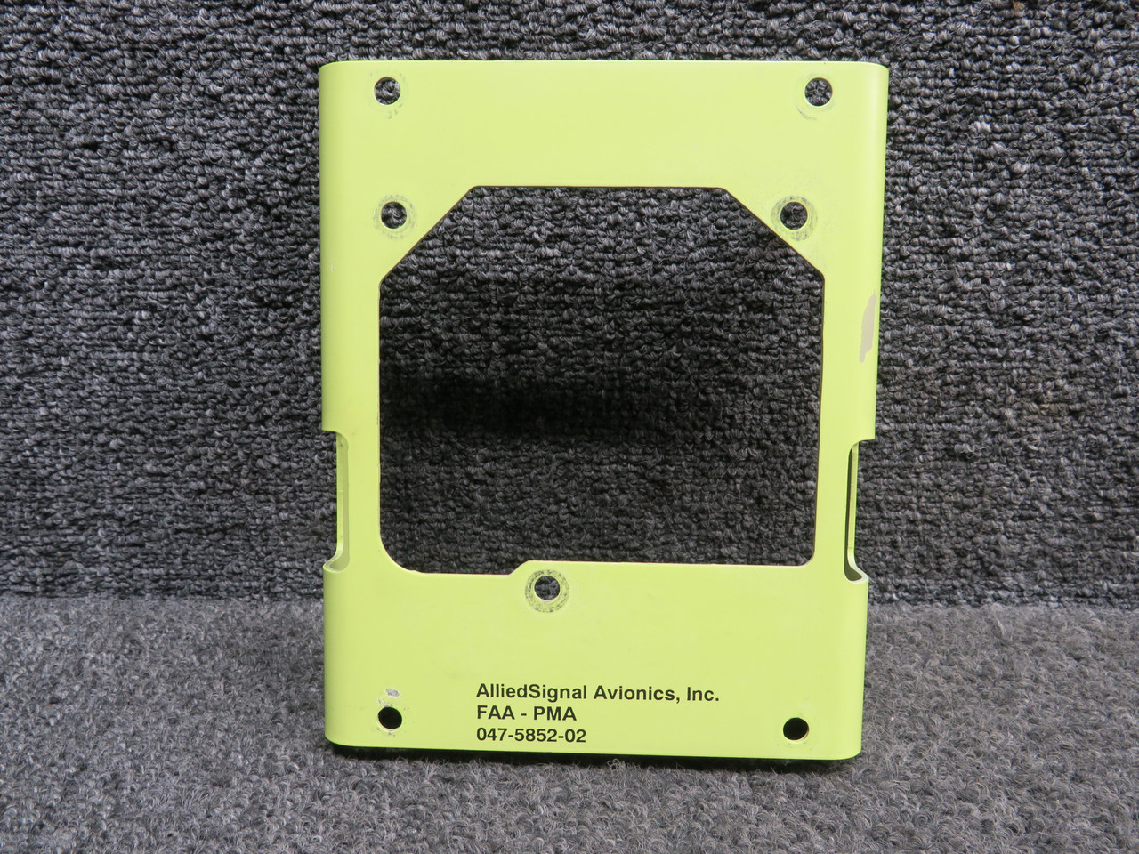 047-5852-02 Mooney M20R Bendix King Auto Pilot Mount Bracket