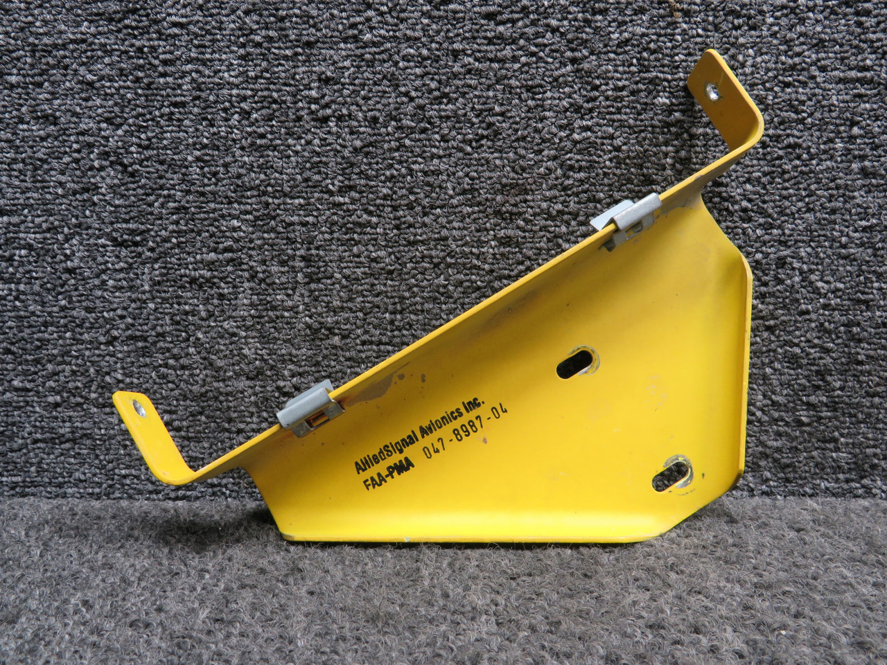 047-8987-04 Mooney M20R Bendix King Auto Pilot Mount Bracket