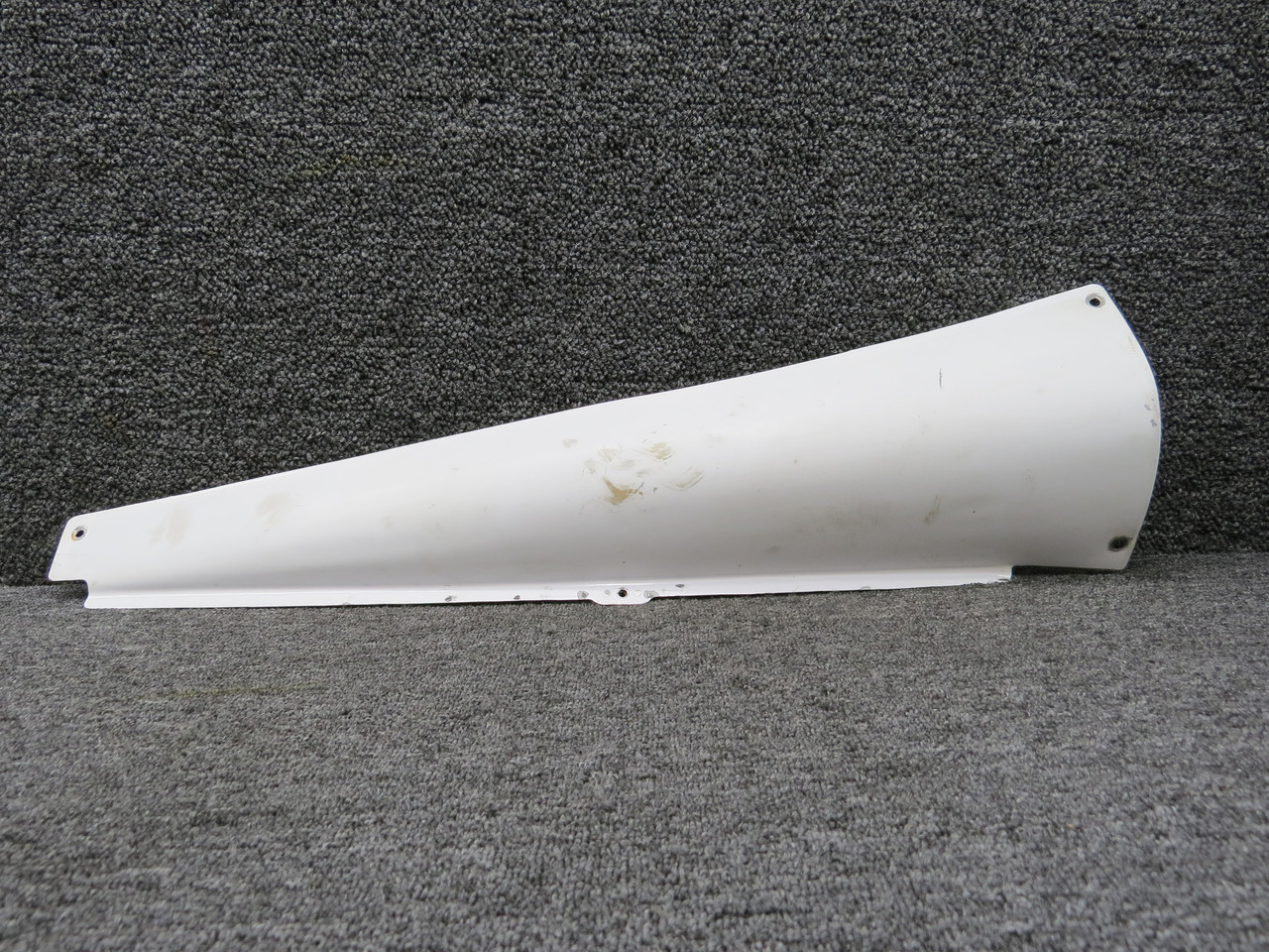 0530010-6 Cessna 172B Stabilizer Fairing Assembly RH