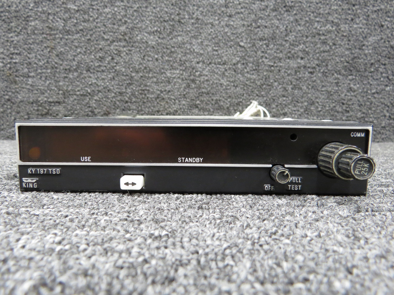 064-1021-00 King Radio KY-197 VHF Communication Transceiver w Tray & Mods (14V)