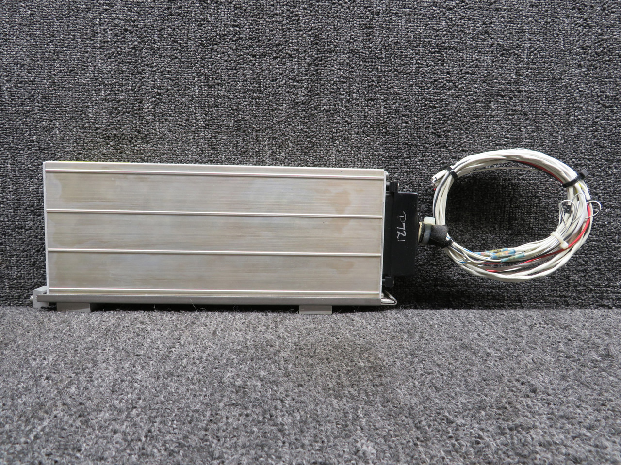 066-4009-00 Bendix King KN-72 VOR-LOC Converter with Mods & Tray (14 or 28V)