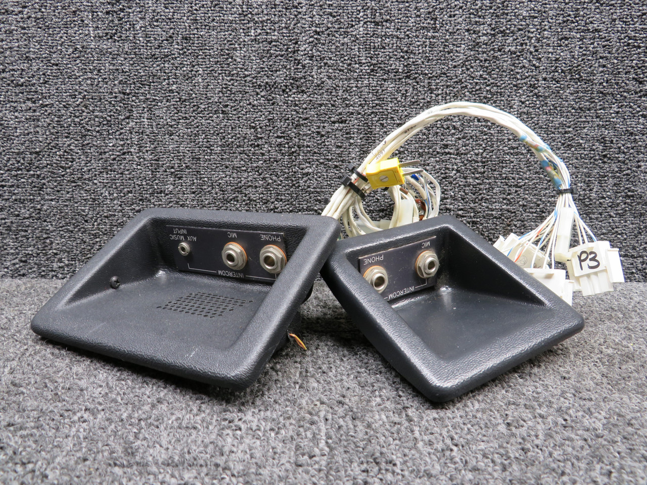 100590-802, 100590-013 Piper PA34-220T Plate Assembly with Jacks Set of 2