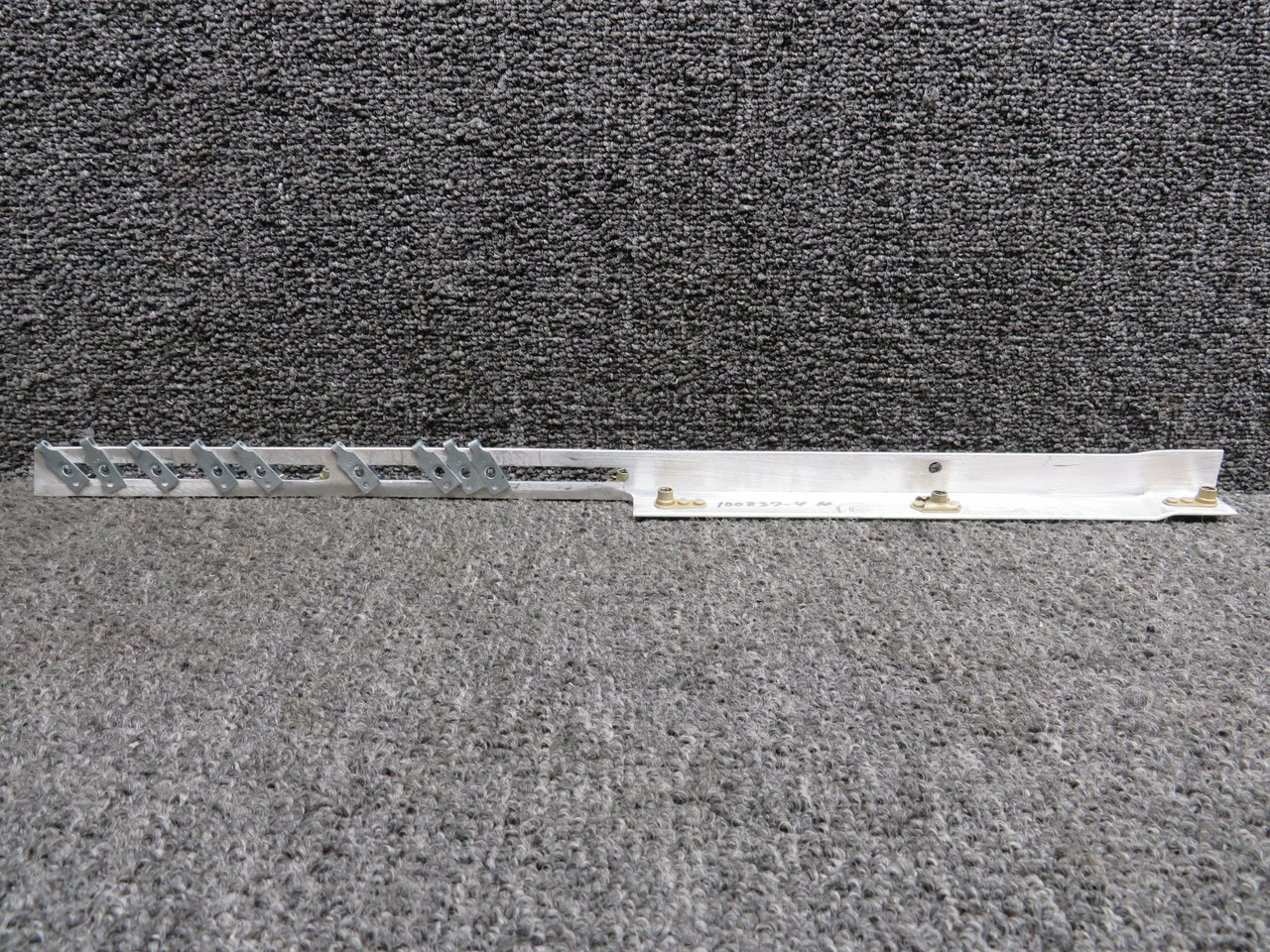 100837-004 Piper PA34-220T T-Bar Support Assembly