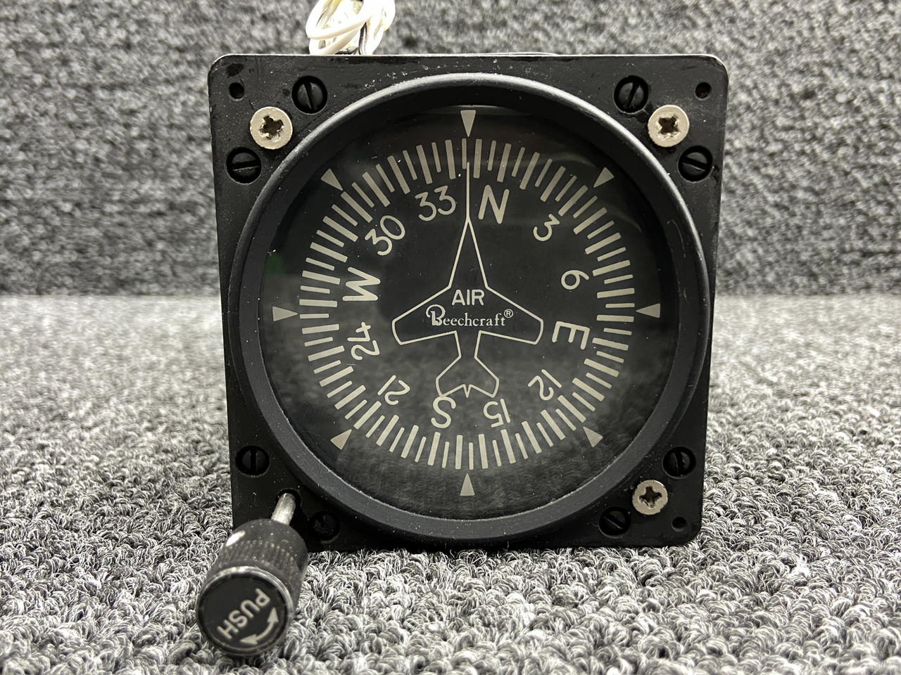 1U262-002-8 (Alt: 58-380014-3) Sigma Tek 4000B-7 Directional Gyro Indicator