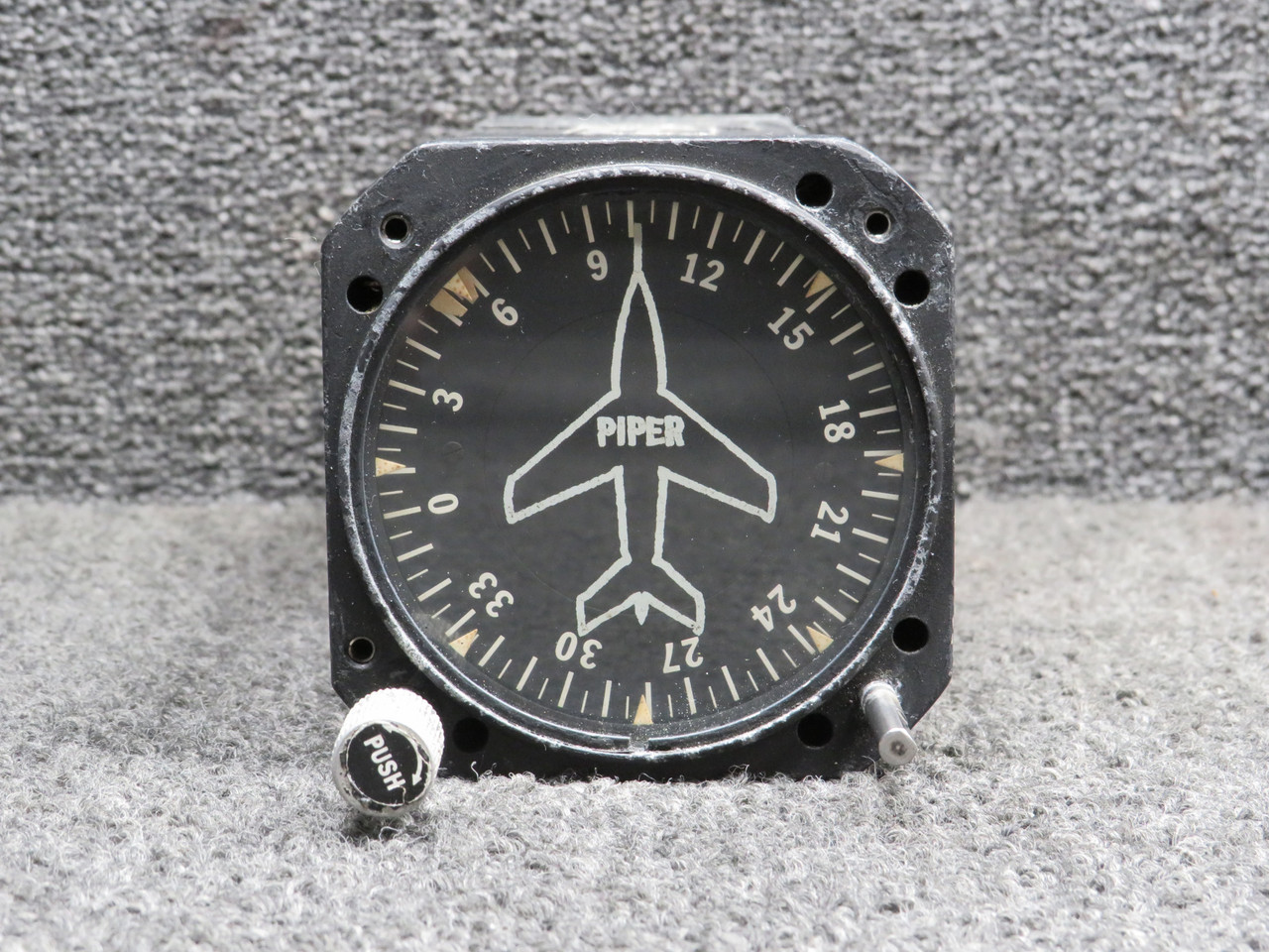 200-7 Aviation Instrument Mfg 52D57 Directional Gyro Indicator