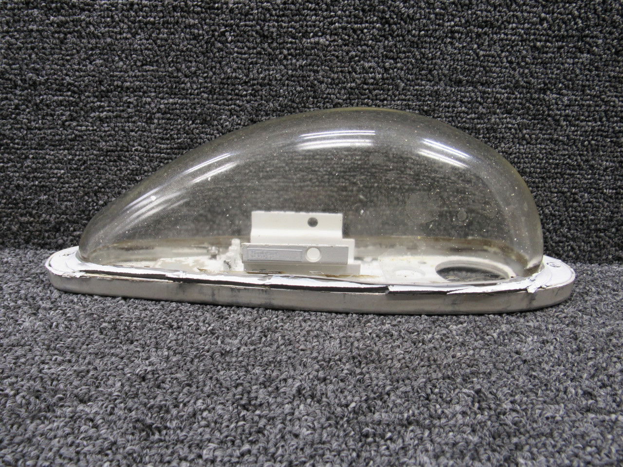 25-0869-23 Cessna Citation S550 Wing Tip Lens