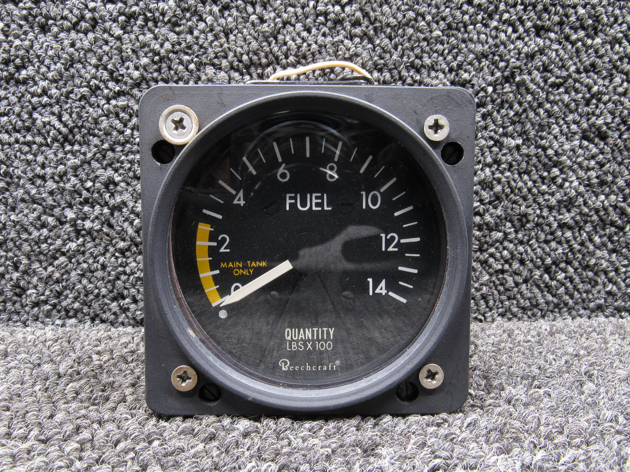 267-901-004 (Alt: 91-380028-13) Gull Airborne Lighted Fuel Quantity Indicator