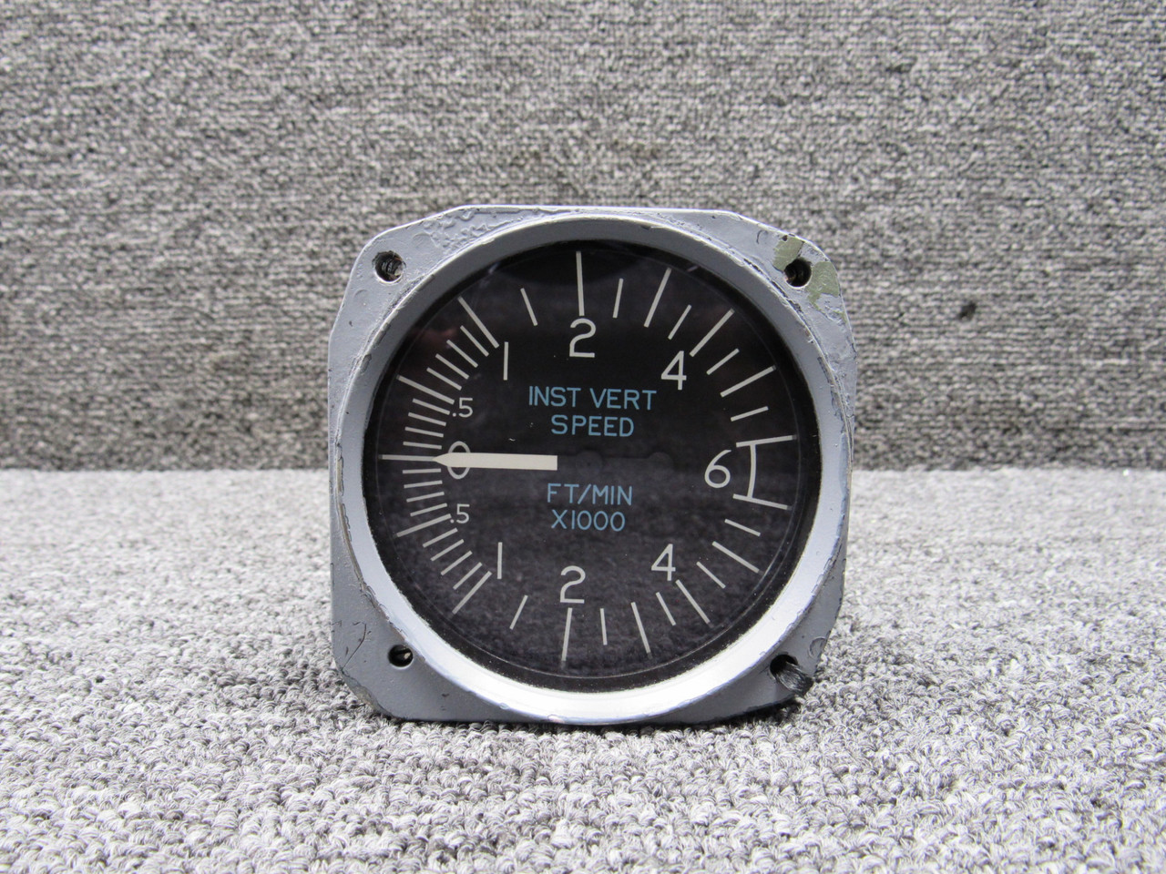 30660-1117 Aerosonic Vertical Speed Indicator (0-6000 Fpm)