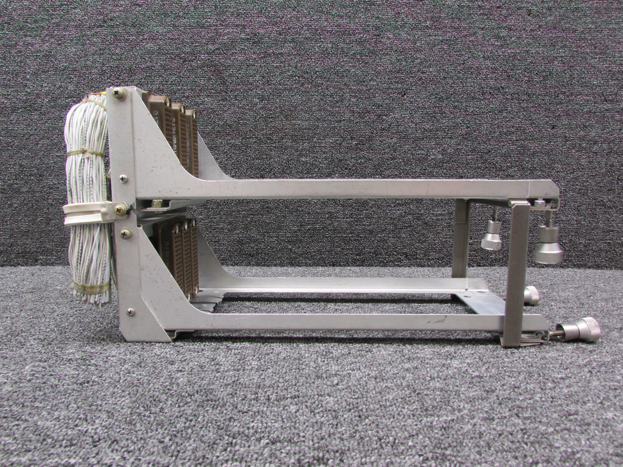 322-5213-001 Collins UMT-13 Mounts with Revisions