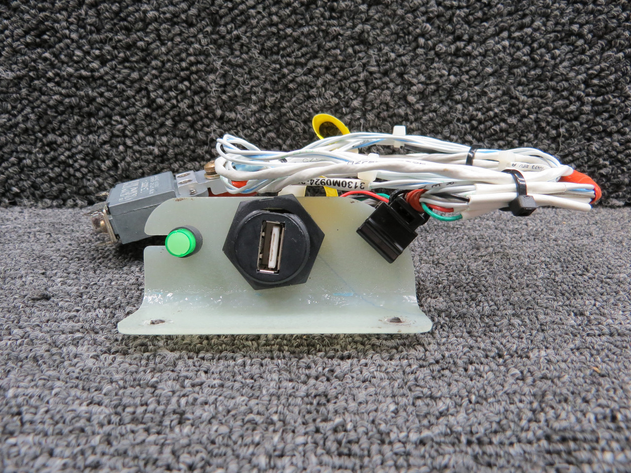 34366-002 (Alt: P5097) Cirrus Vision Jet SF50 RDM Port Assembly