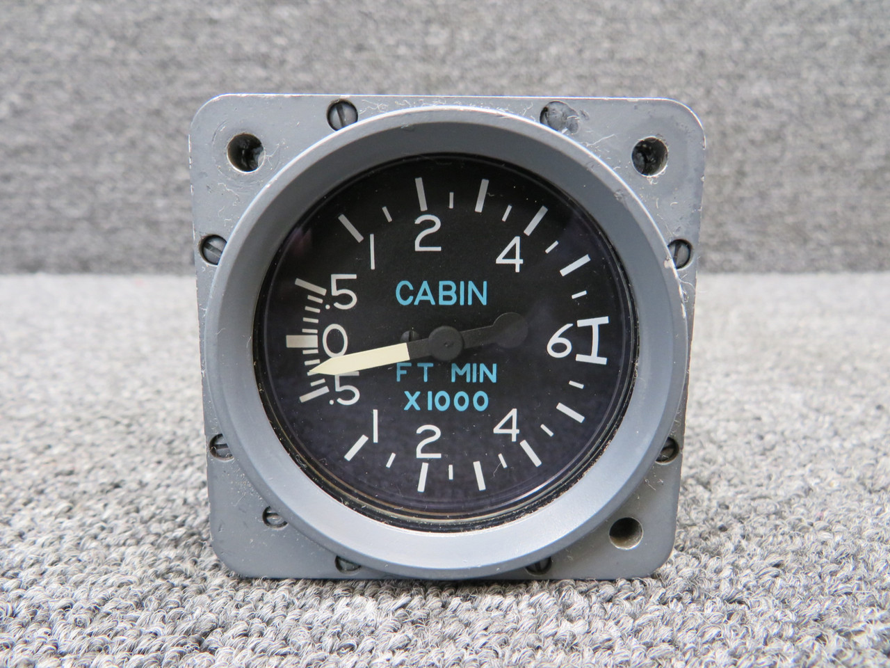 35060-1128 (Alt: C668513-0101) Aerosonic Cabin Climb Indicator