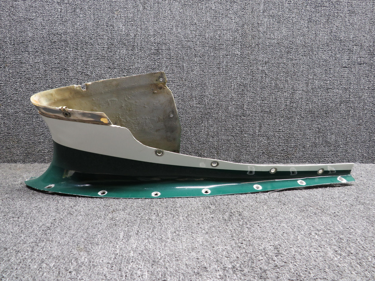 37335-000 Piper PA34-200T Nacelle Fairing Assembly Inboard LH (Striped, Cracked)