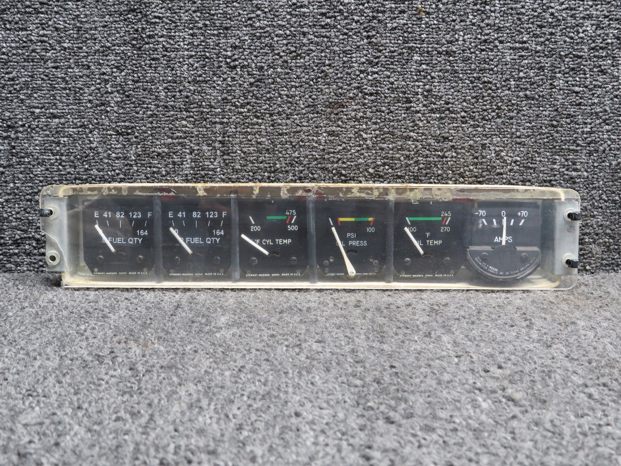 436410-P10 Stewart Warner Instrument Gauge Cluster Assembly (Damage) 436410-P10 Stewart Warner Instrument Gauge Cluster Assembly (Damage)