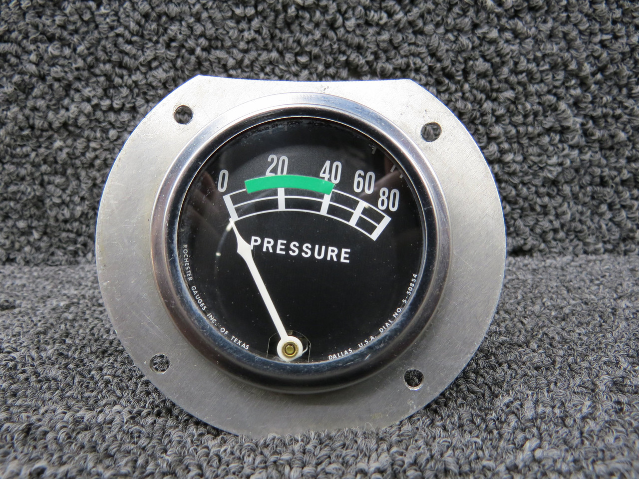 5-50854 Rochester Oil Pressure Indictor with Mount