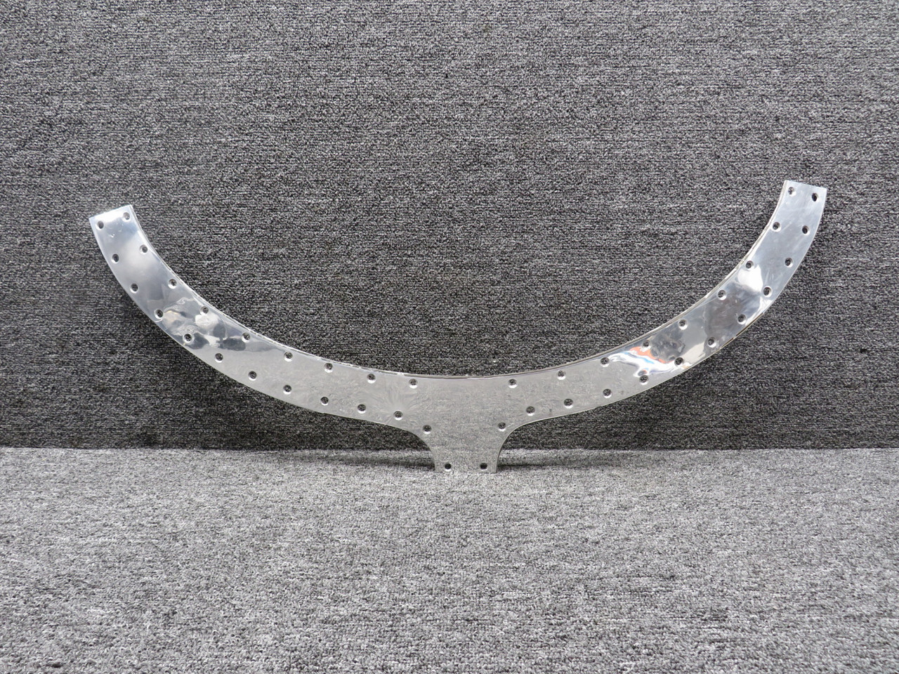 5591020-8 Cessna Citation S550 Windshield Upper Retainer