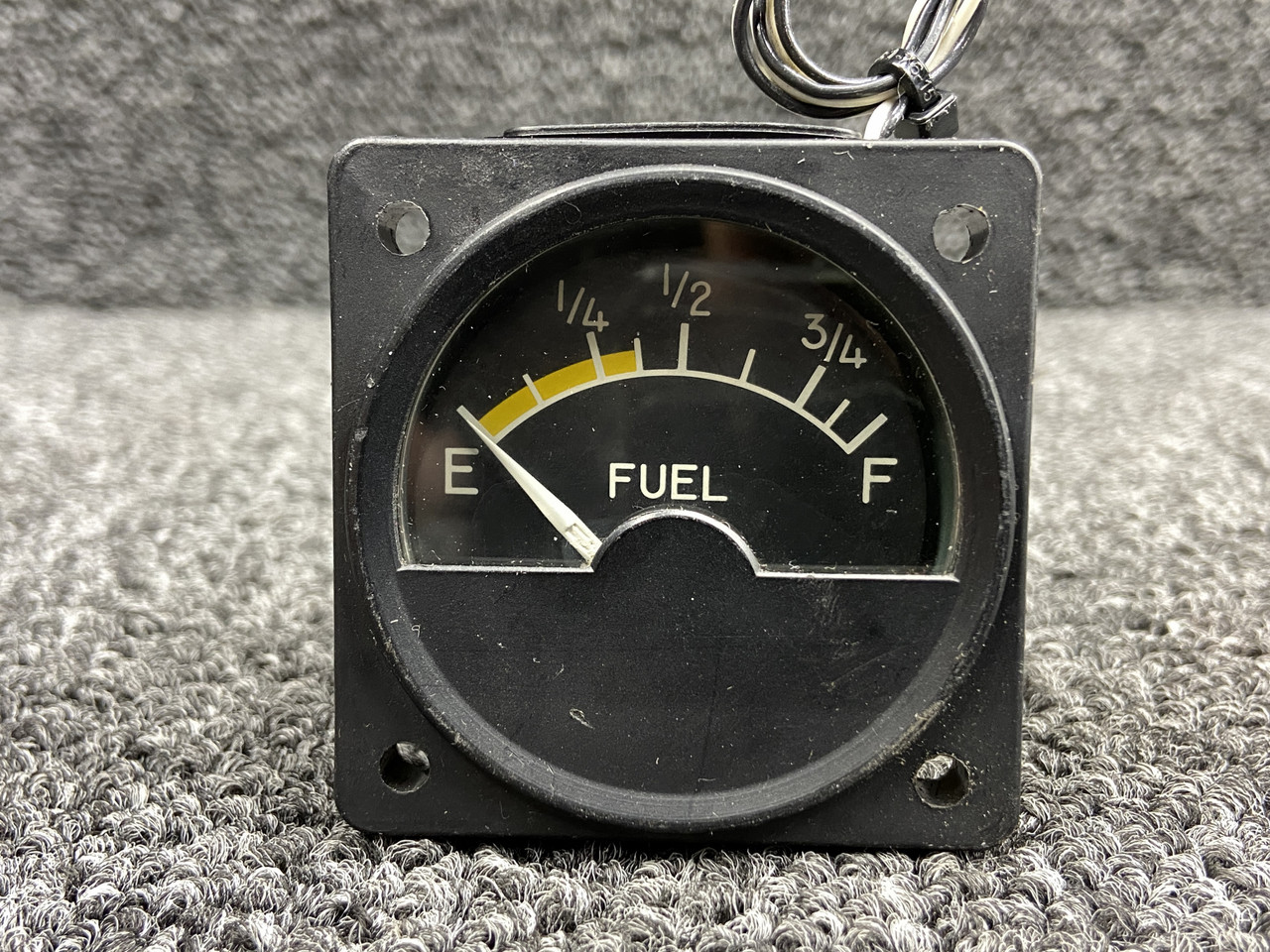 563-224 (Alt: 58-380051-19) Hickok Fuel Quantity Indicator (Lighted)