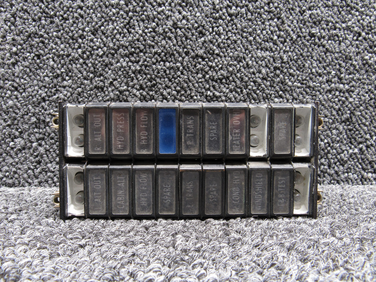 65-0890-3 Cessna C-421 Grimes Indicator Light (Some Lens Broken) (28 Volts)