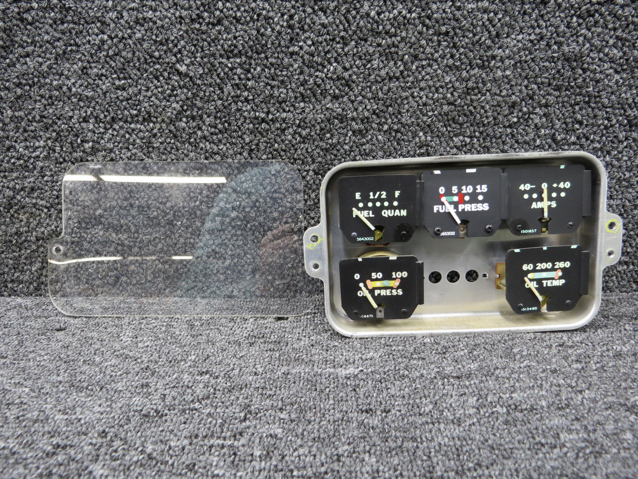 764-904 Piper PA-24-250 Instrument Cluster Assembly (Minus Gauge)