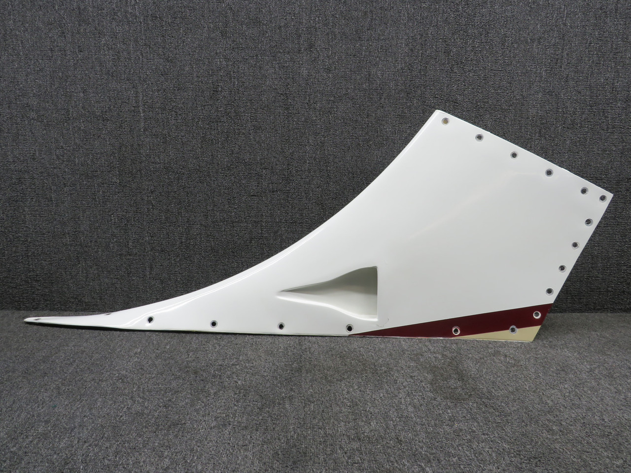 78611-000 Piper PA34-220T Aft Dorsal Fin Fairing (Striped) (Cracked)