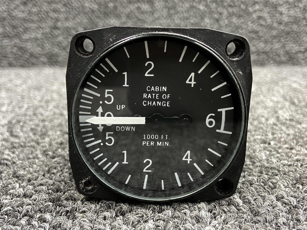 8-300-13 UMA Cabin Rate of Change Indicator