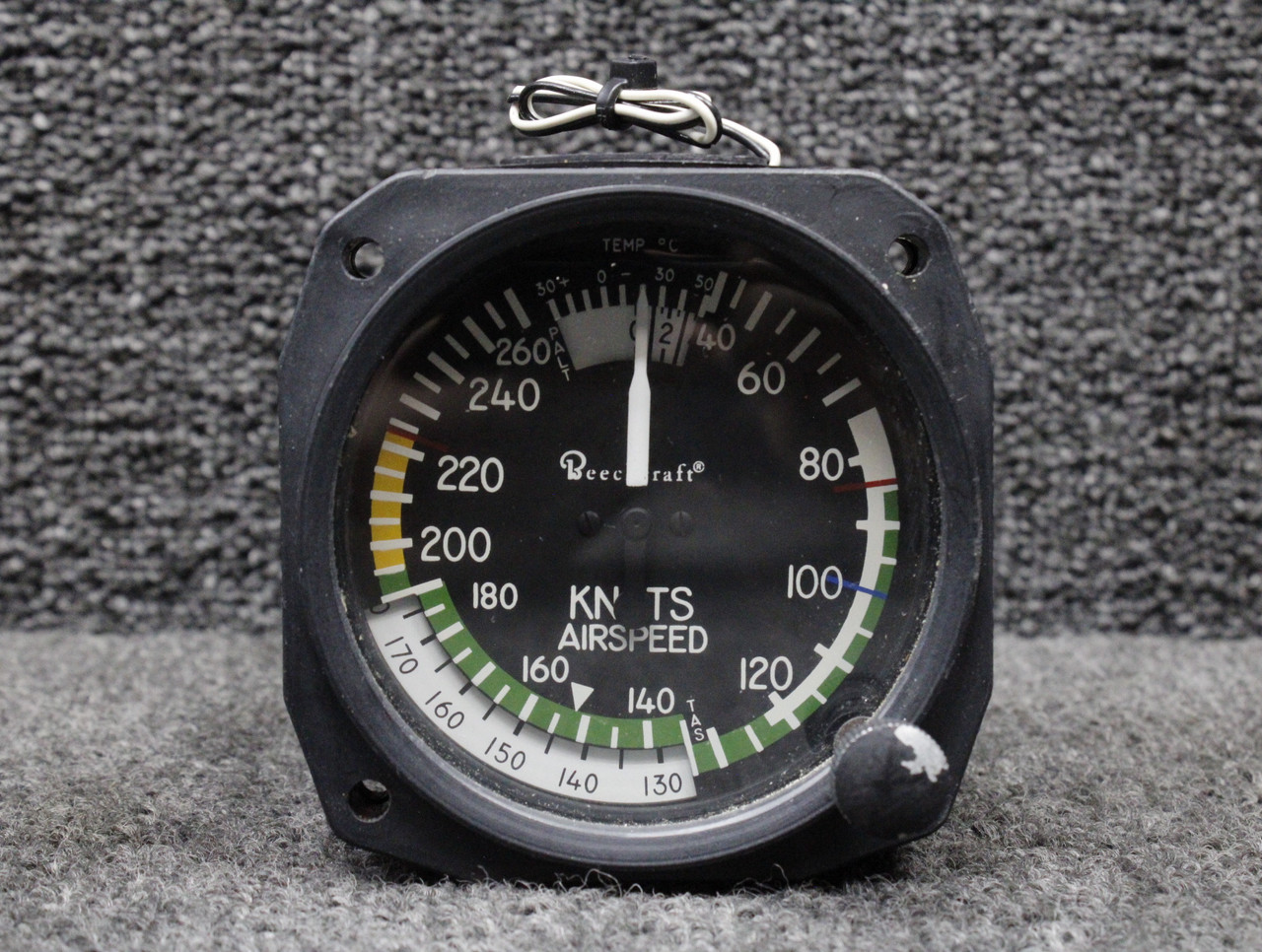8130 United Instruments Airspeed Indicator, Lighted (Code: B.557)