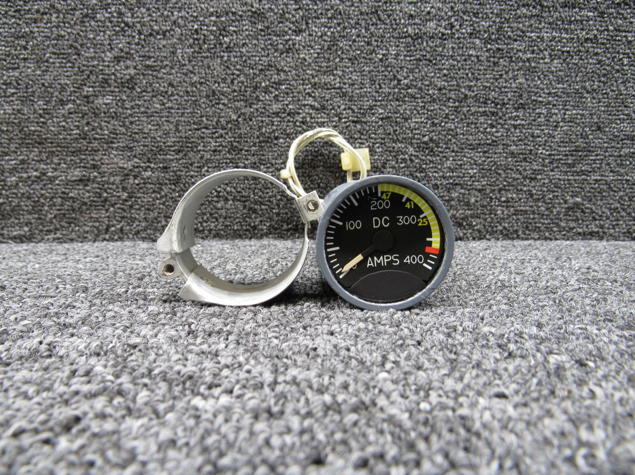 9914090-8 (Alt: 115-179-7) Kratos DC Ammeter Indicator (0-400Amps) w Bracket