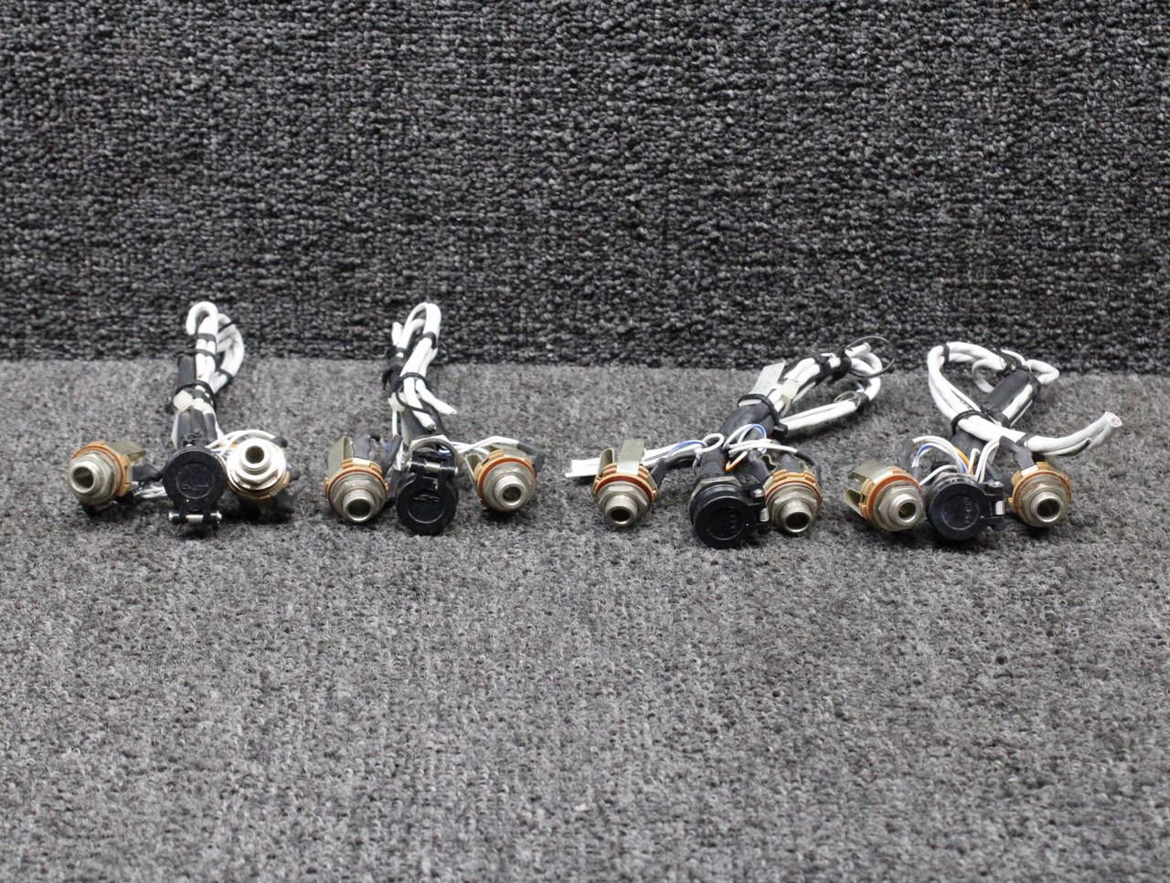 Columbia LC42-550FG Mic and Audio Jack Set of 12