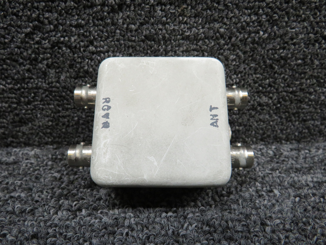 DMN4-17-4 Dorne and Margolin Dual Antenna Coupler