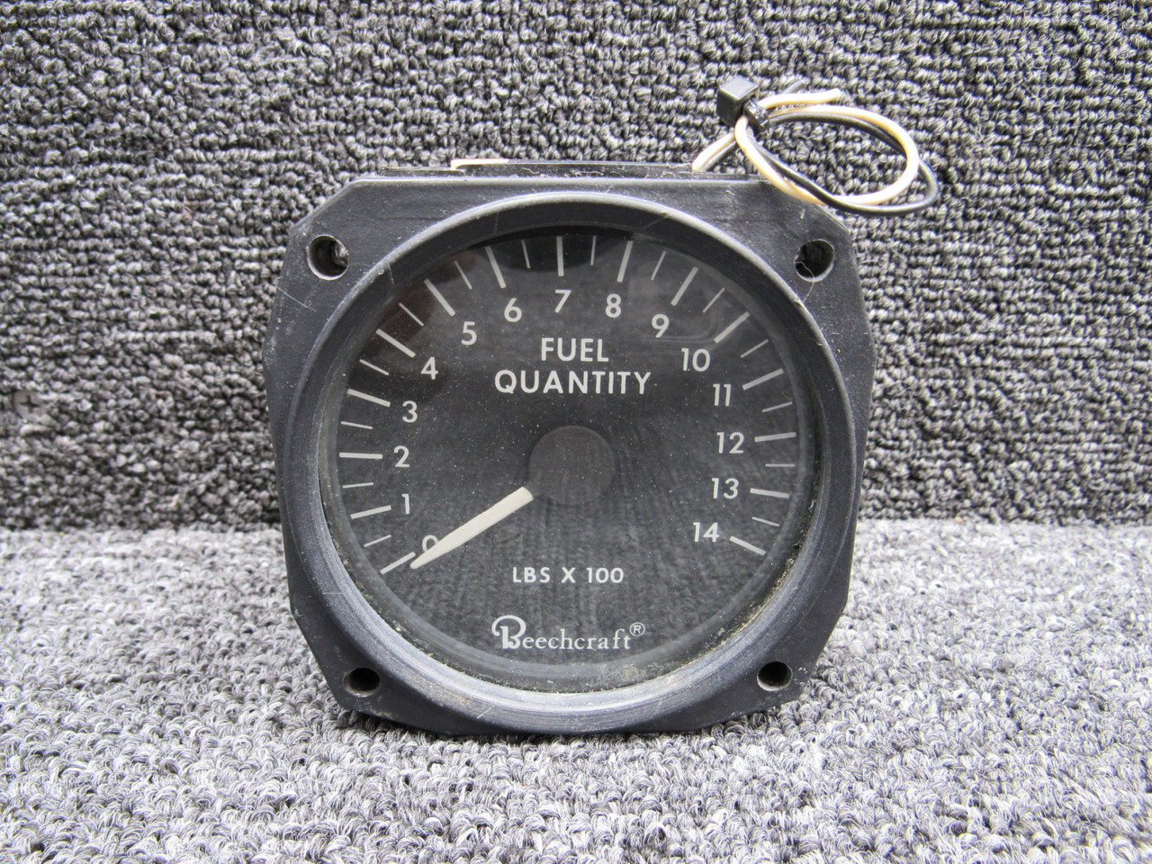 DSF989-2 Ragen Data Systems Fuel Quantity Indicator