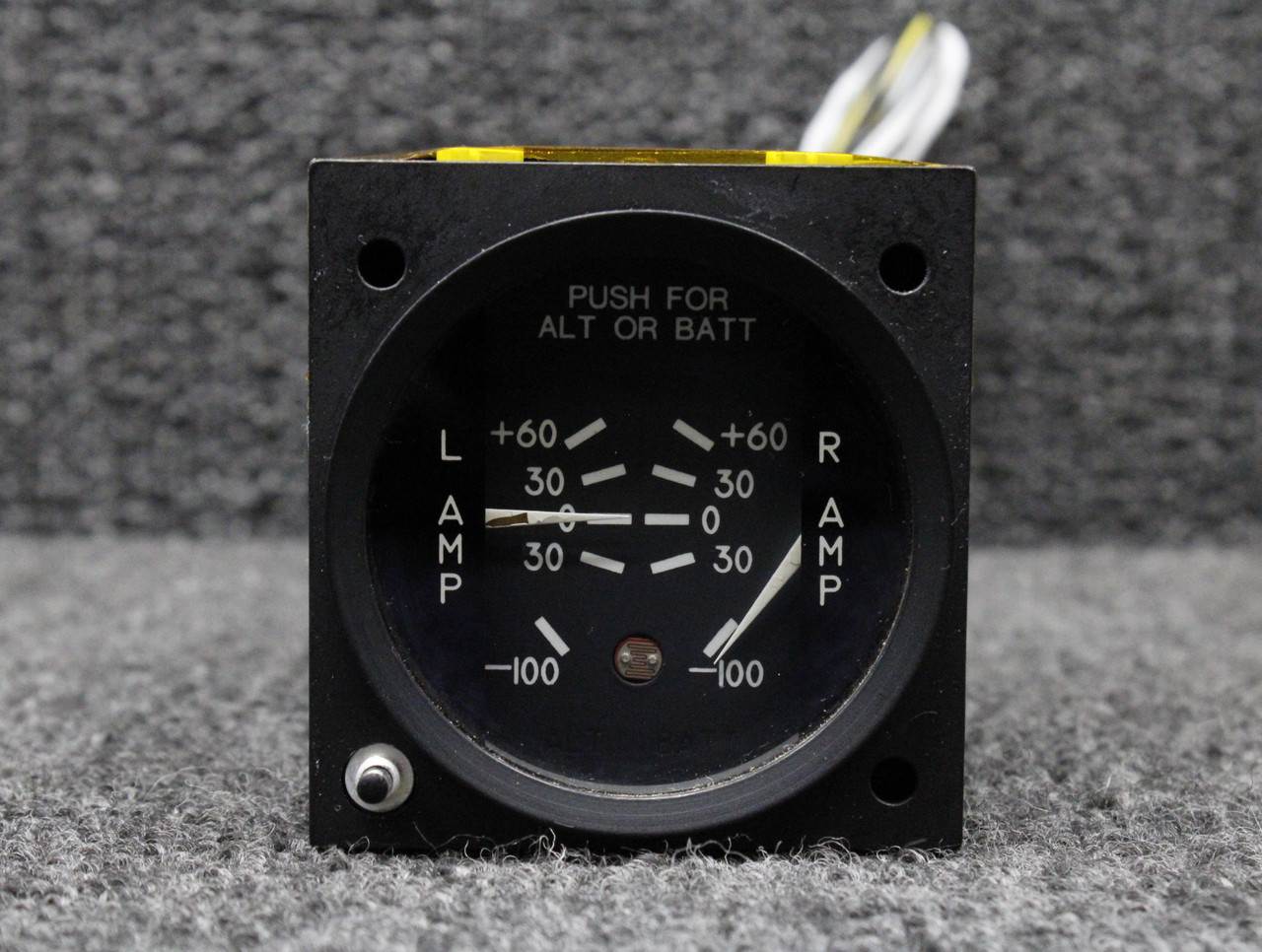 MD158 Mid-Continent Dual Ammeter Indicator, Lighted (Volts: 14 or 28)