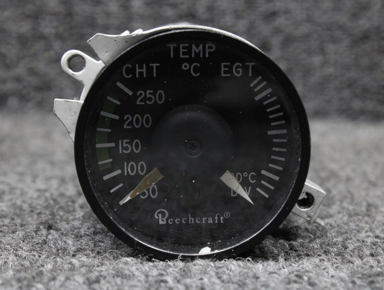 MD74-5 (Alt: 58-380104-5) Mid-Continent Dual CHT-EGT Indicator