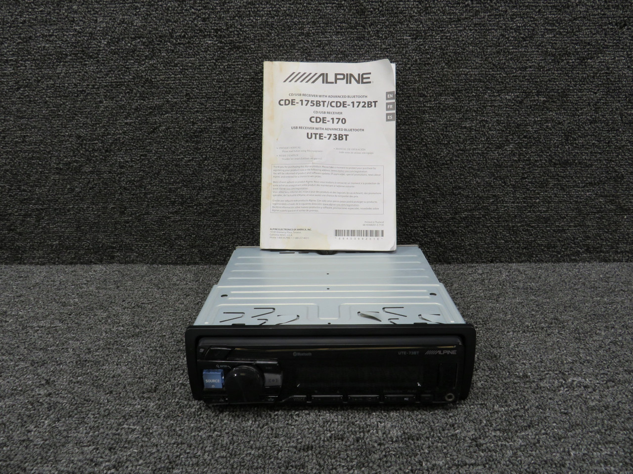UTE-73BT Alpine Digital Media Receiver with Manual